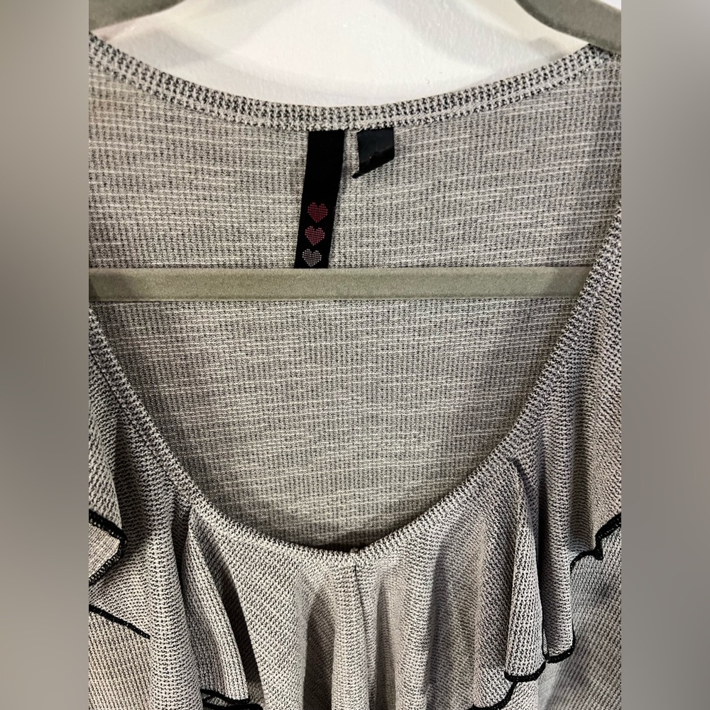 Gray Ruffled Women's Top - Picture 2 of 2